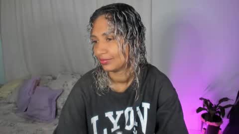 Sarah online show from October 2025 12:09:02 PM