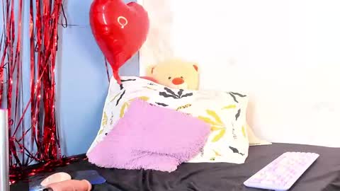 Snapshot of antonellasmith0 chatting on February 2025 12:48:02 PM ANTO online show from February 2025 12:48:02 PM