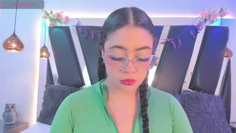 A N T O N E L L E  online show from July 2026 11:27:02 AM
