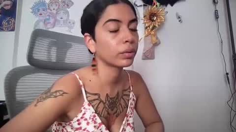 Antonia online show from September 2025 06:55:02 PM