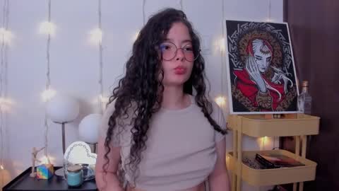 Snapshot of antoniart_ chatting on February 2025 02:47:02 AM Antonia online show from February 2025 02:47:02 AM