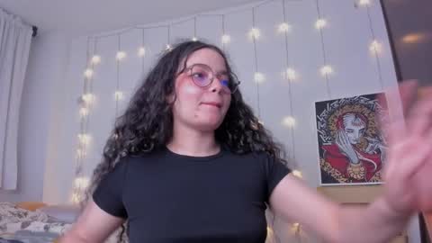 Snapshot of antoniart_ chatting on March 2025 04:13:01 AM Antonia online show from March 2025 04:13:01 AM