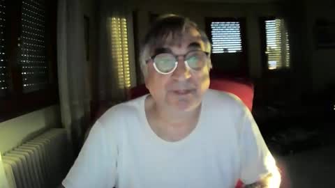 Snapshot of antonio2605 chatting on December 2024 04:11:01 PM Antonio online show from December 2024 04:11:01 PM