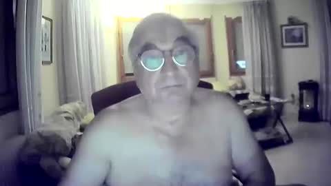 Snapshot of antonio2605 chatting on September 2025 12:55:02 AM Antonio online show from September 2025 12:55:02 AM