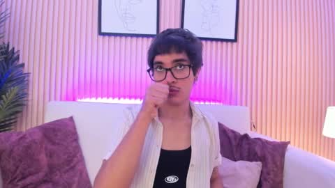 Antonio online show from December 2025 01:16:02 PM