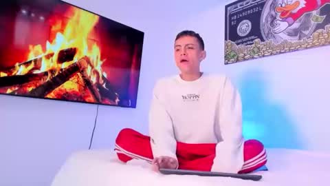 Snapshot of antoniomancinin chatting on December 2024 01:41:02 PM brendan and stiiven online show from December 2024 01:41:02 PM