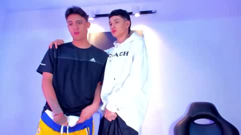 Snapshot of antoniomancinin chatting on October 2025 06:10:01 AM brendan and stiiven online show from October 2025 06:10:01 AM