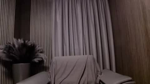 HI My name is Antonio online show from December 2025 08:05:01 PM