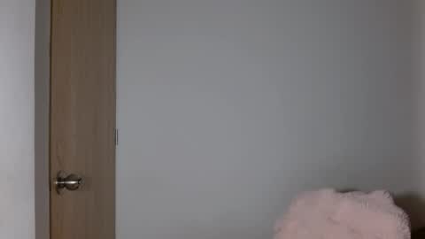 Snapshot of antonnella_x chatting on October 2025 12:54:01 AM antonnella online show from October 2025 12:54:01 AM