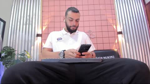 Snapshot of antony_bigdick_ chatting on January 2025 01:13:02 AM Juan Camilo online show from January 2025 01:13:02 AM