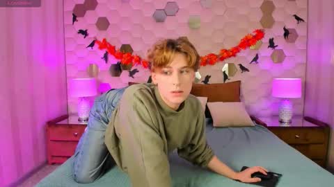 YummyTony online show from October 2025 08:21:02 PM