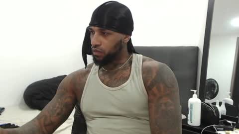 antwanblack11 online show from September 2025 11:49:02 PM