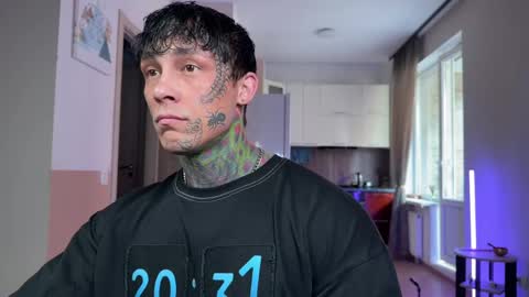 Tom online show from April 2026 07:42:01 AM