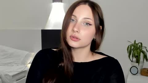 Ann online show from April 2026 08:15:01 PM