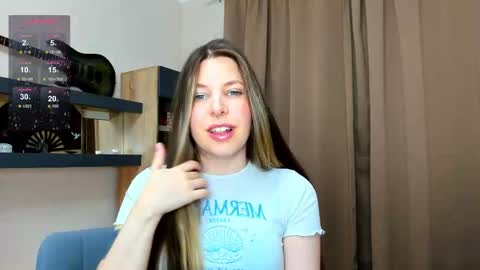 Snapshot of anya_seven chatting on December 2025 03:43:01 PM Anya online show from December 2025 03:43:01 PM