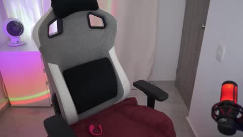 Snapshot of anyacute01 chatting on December 2025 08:39:01 PM anya online show from December 2025 08:39:01 PM