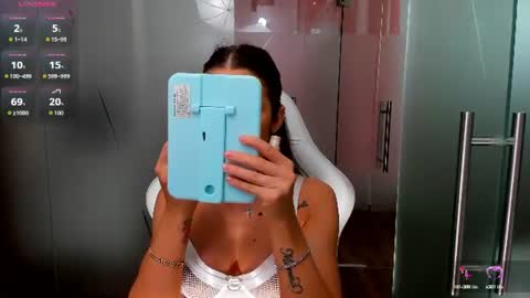 Anya online show from June 2026 12:20:01 PM
