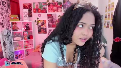 Any online show from October 2025 01:06:01 AM