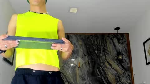 Snapshot of anyelo_sexyhot chatting on January 2025 11:43:02 AM anyelo_sexyhot online show from January 2025 11:43:02 AM