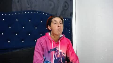 Snapshot of anyu_1306 chatting on February 2025 04:25:01 AM anyu online show from February 2025 04:25:01 AM