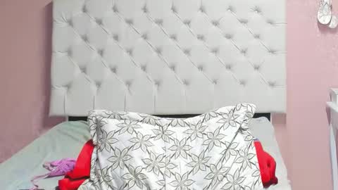 Aome Rainbow online show from December 2024 02:15:01 AM