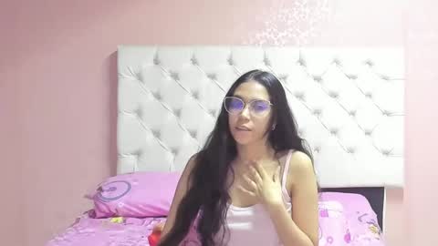 Aome Rainbow online show from February 2025 06:02:01 AM