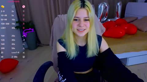 ApheliaStar online show from February 2026 04:33:01 PM