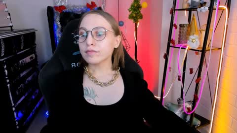 APHEX QUEEN online show from December 2024 01:49:01 PM