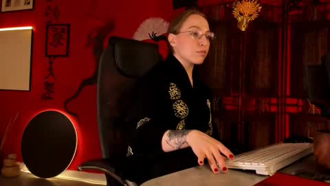 Snapshot of aphexqueen chatting on January 2026 09:24:02 AM APHEX QUEEN online show from January 2026 09:24:02 AM