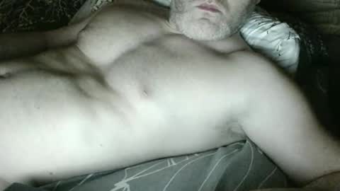 Snapshot of apluslickin chatting on December 2024 10:47:02 PM Aplusickin online show from December 2024 10:47:02 PM