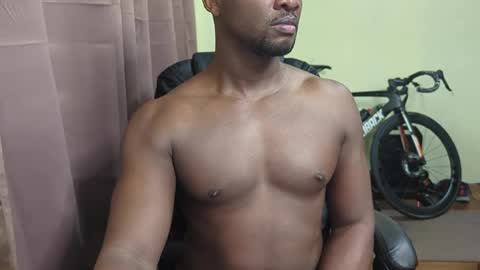 Snapshot of apollodarkmn chatting on April 2026 12:00:02 PM apollodarkmn online show from April 2026 12:00:02 PM