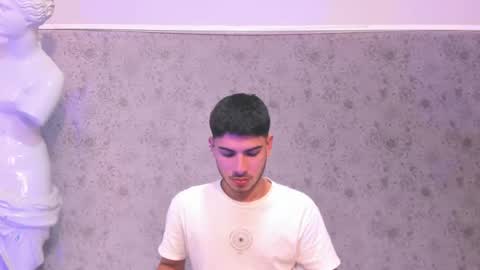 Apolo Grayy online show from February 2026 02:48:01 AM