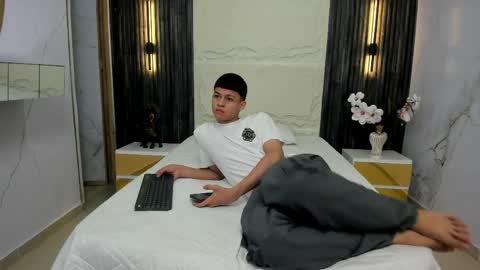   online show from April 2026 02:11:02 AM