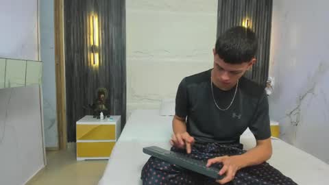   online show from April 2026 02:03:01 AM