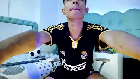 Snapshot of apolo_richards chatting on February 2026 07:53:02 PM Apolo Richards online show from February 2026 07:53:02 PM