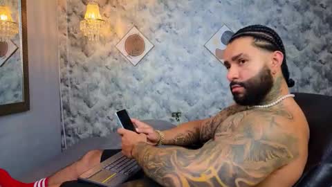 Apolo online show from December 2025 10:17:02 PM