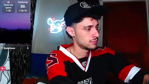 Snapshot of apolo_s chatting on February 2025 06:19:01 AM Andres online show from February 2025 06:19:01 AM