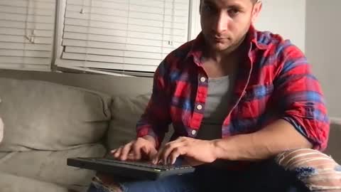 Snapshot of apolo_strange chatting on January 2025 11:07:02 AM apolo_strange online show from January 2025 11:07:02 AM