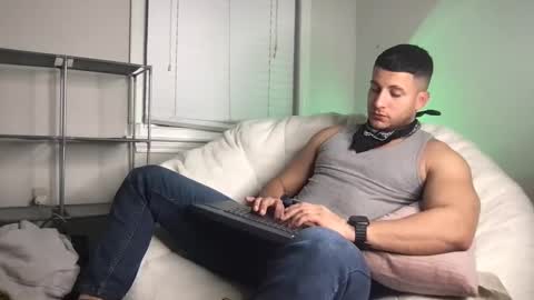 Snapshot of apolo_strange chatting on February 2025 05:46:02 AM apolo_strange online show from February 2025 05:46:02 AM