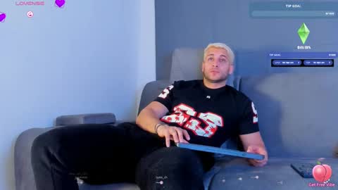 Snapshot of apolo_strange chatting on September 2025 01:08:02 AM apolo_strange online show from September 2025 01:08:02 AM