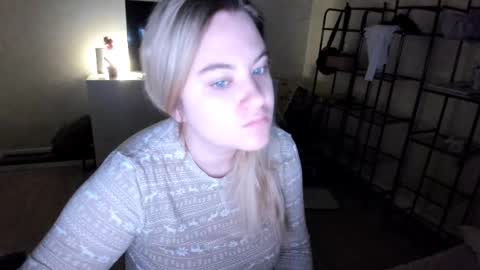 Snapshot of appleyummybuns chatting on November 2025 11:20:02 AM appleyummybuns online show from November 2025 11:20:02 AM