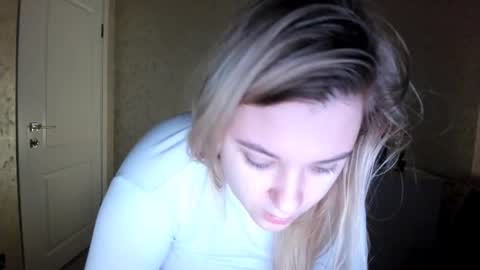 Snapshot of appleyummybuns chatting on November 2025 09:15:01 PM appleyummybuns online show from November 2025 09:15:01 PM