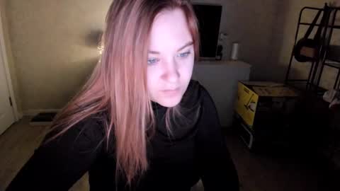 Snapshot of appleyummybuns chatting on November 2025 02:36:01 AM appleyummybuns online show from November 2025 02:36:01 AM