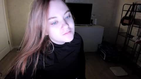 Snapshot of appleyummybuns chatting on December 2025 01:27:01 PM appleyummybuns online show from December 2025 01:27:01 PM