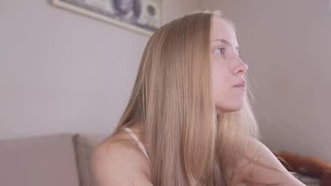  REYNA  my friend   online show from June 2026 03:28:01 PM