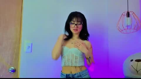   online show from May 2026 12:00:01 PM