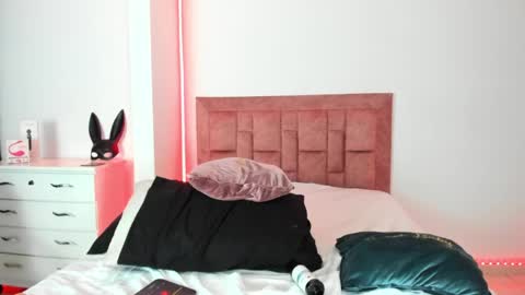 april collinsxx online show from May 2026 10:50:03 PM