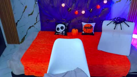 APRIL online show from October 2025 11:59:02 PM