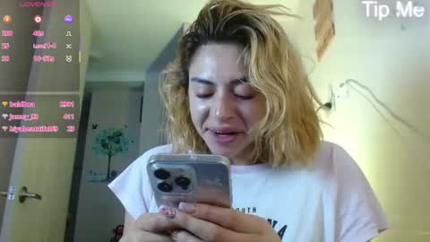 Snapshot of april_dumont5 chatting on July 2026 11:05:02 AM April Dumont online show from July 2026 11:05:02 AM