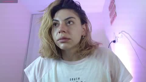 Snapshot of april_dumont5 chatting on July 2026 10:30:01 AM April Dumont online show from July 2026 10:30:01 AM
